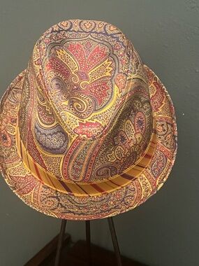 Robert Graham 100% Silk Paisley Fedora in Red, Gold, Purple